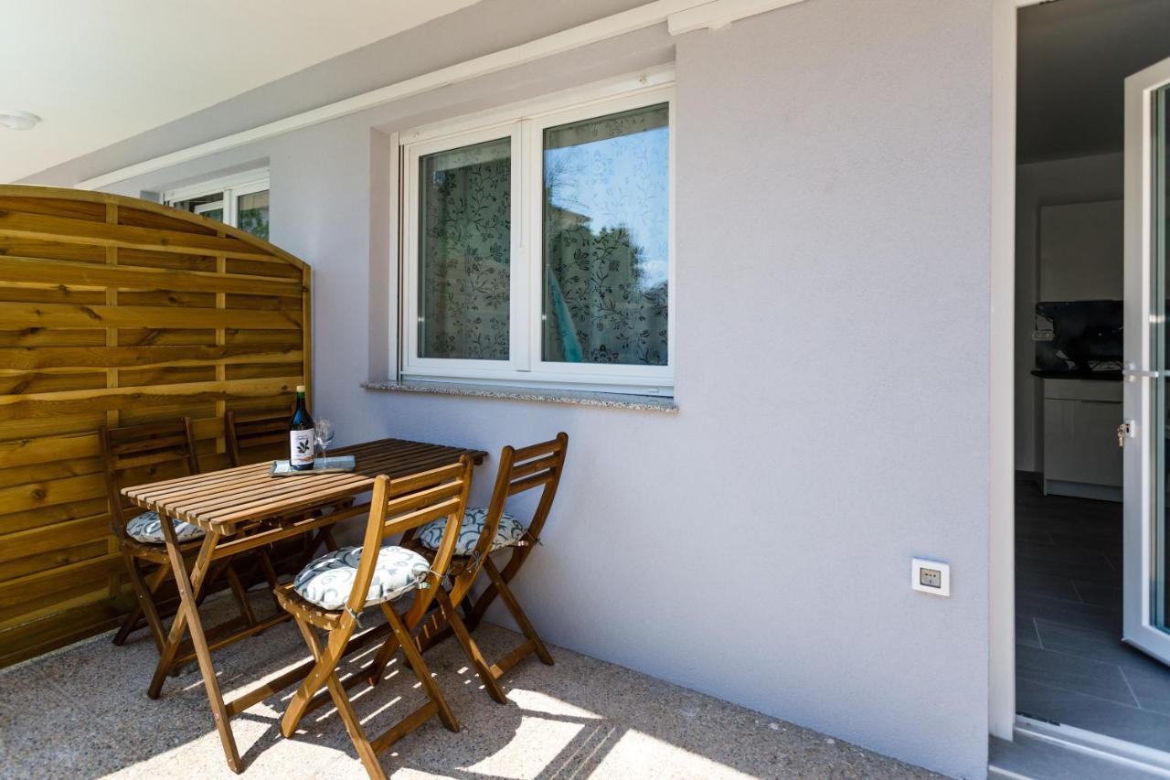 Golden Island Apartments Krk Town Exterior photo